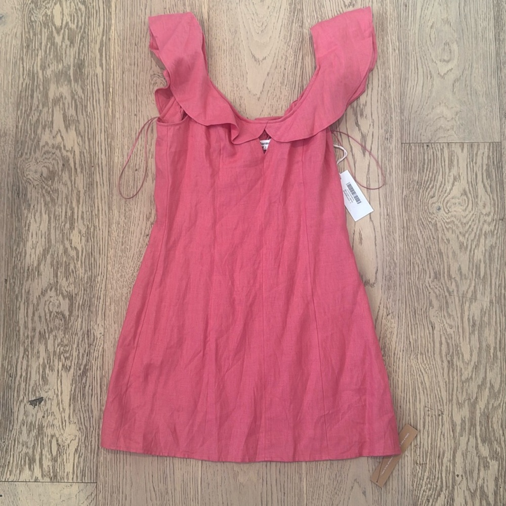 Size 6 Reformation Ira dress
New - Picture 2 of 2